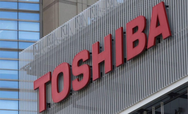 Toshiba Falls on Lower Japanese Stock Market